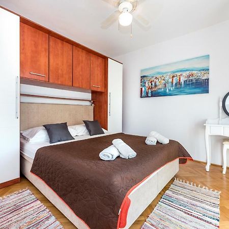 Luena Appartement Grebaštica Buitenkant foto